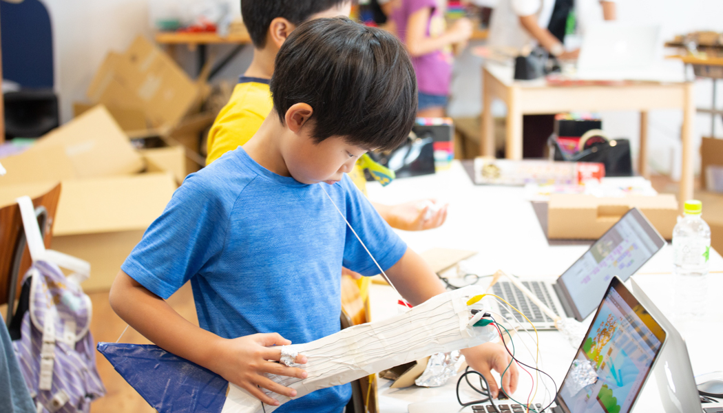 夏休みに実施したプログラミング教室の様子