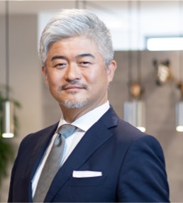 谷中 洋治 氏