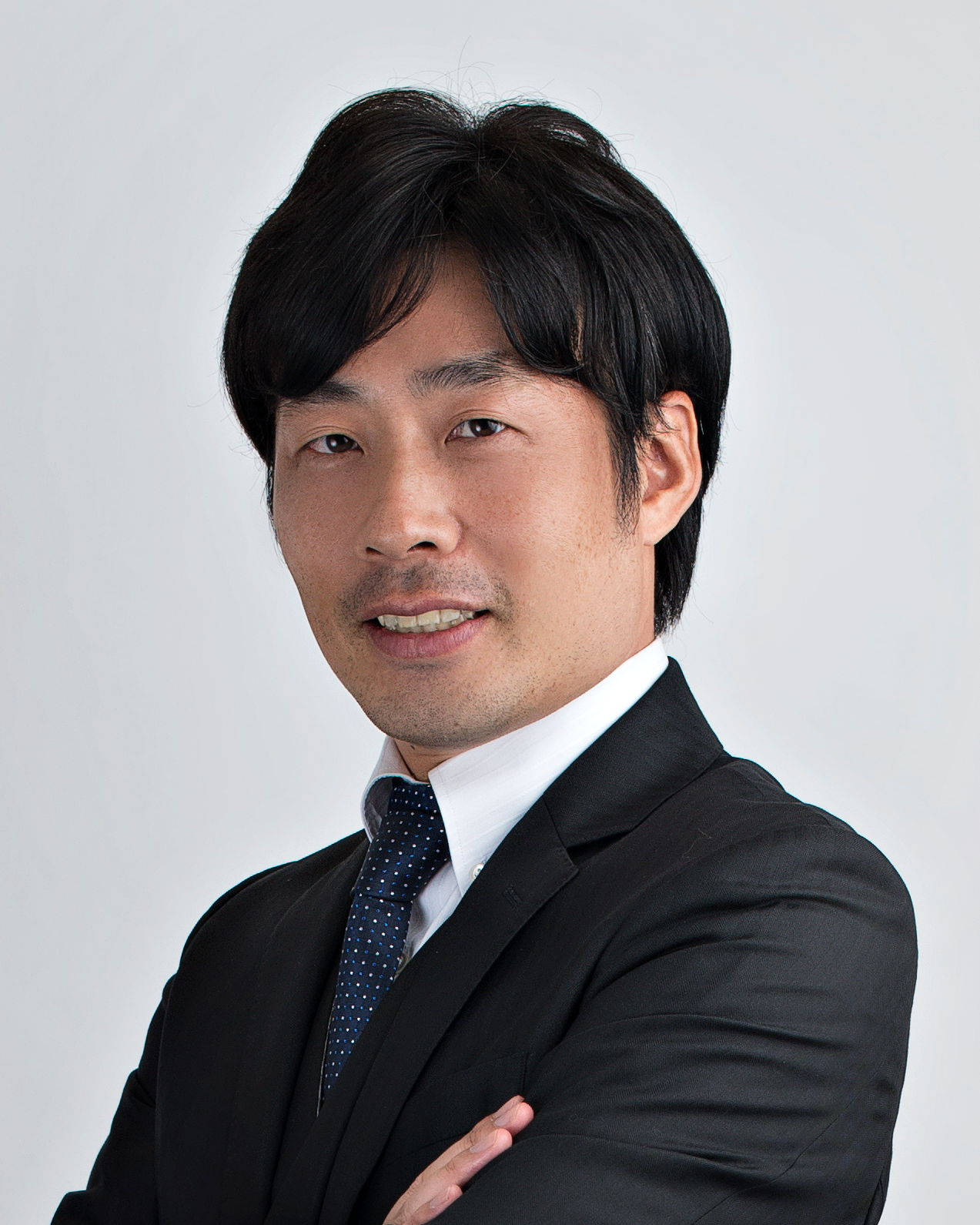 栗田 哲郎 氏