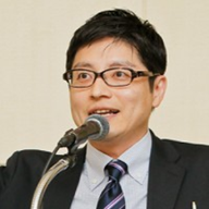 山口裕二 氏